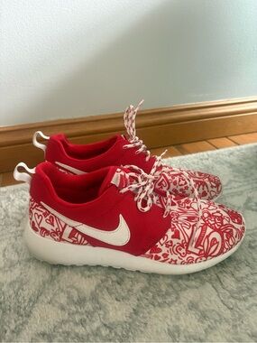 Nike Kids Red & White Doodle Print Sneakers